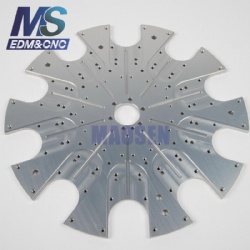 20-4225 CAROUSEL PLATE